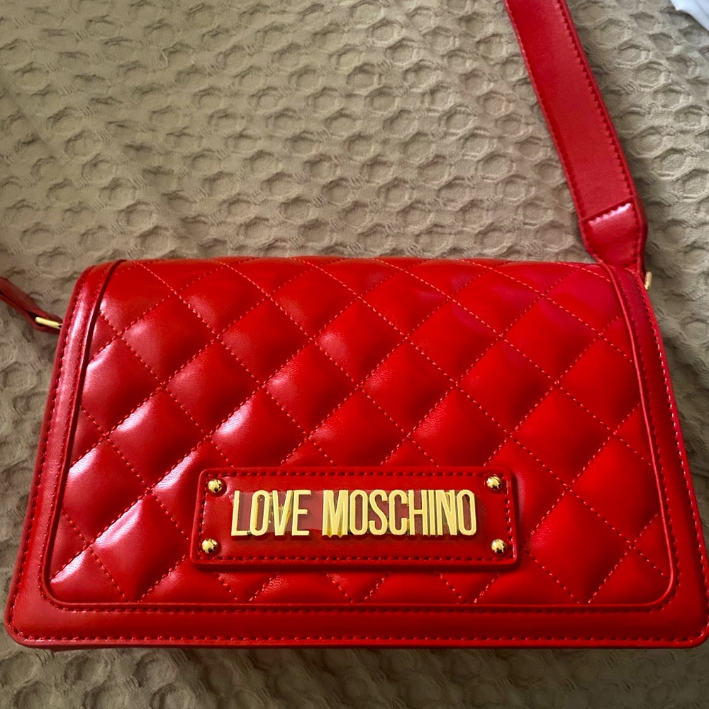 Love Moschino purse